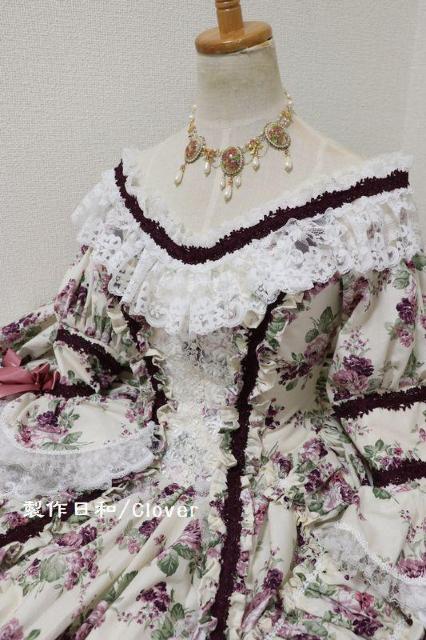 紫薔薇柄オフショルミドル丈 XS〜Sサイズ < 女性ファッション 紫薔薇柄オフショルミドル丈 XS〜Sサイズ < 女性ファッションの