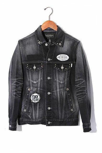 新品 ROUGH AND RUGGED ラフアンドラゲッド ウオッシュ加工 デニム ジャケット 2 黒 ワッペン スカル < 男性ファッション  新品 ROUGH AND RUGGED ラフアンドラゲッド ウオッシュ加工 デニム ジャケット 2 黒 ワッペン スカル  < 男性ファッションの