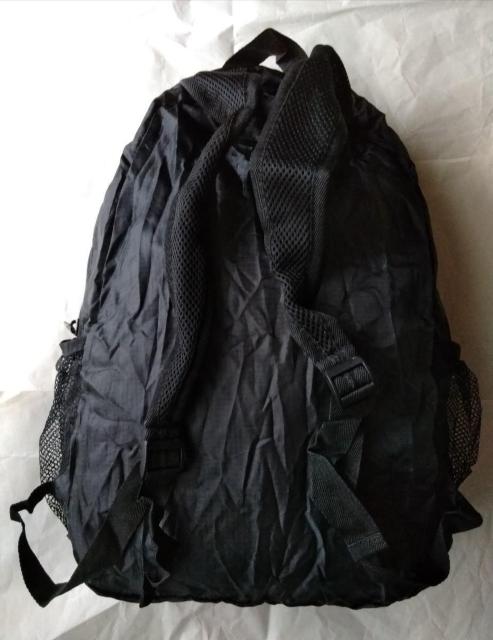 住好的 香港 G.O.D.'Newspaper' Foldable Backpack『新聞』折りたたみ式バックパック リュック < レジャー/スポーツ 住好的 香港 G.O.D.'Newspaper' Foldable Backpack『新聞』折りたたみ式バックパック リュック < レジャー/スポーツの