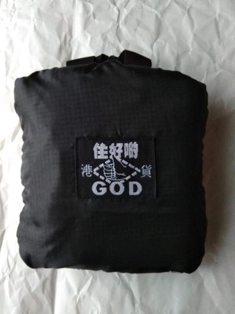 住好的 香港 G.O.D.'Newspaper' Foldable Backpack『新聞』折りたたみ式バックパック リュック < レジャー/スポーツ 住好的 香港 G.O.D.'Newspaper' Foldable Backpack『新聞』折りたたみ式バックパック リュック < レジャー/スポーツの