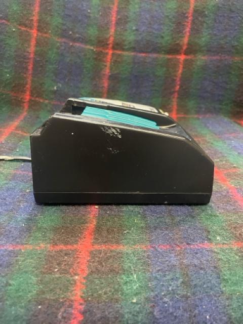 マキタ/makita 急速充電器【DC18RC】 充電器 < ペット/手芸/園芸 マキタ/makita 急速充電器【DC18RC】 充電器 < ペット/手芸/園芸の