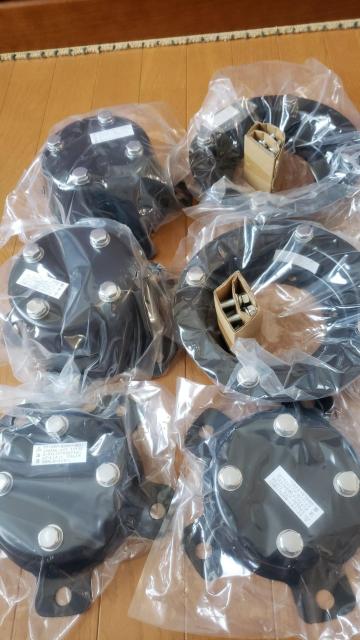 ☆新品未使用☆17プロフィア☆センターキャップ、ブラケット、キャップのまとめ売り(画像5・6の新品未使用と美品おまけ付き) < 自動車/バイク ☆新品未使用☆17プロフィア☆センターキャップ、ブラケット、キャップのまとめ売り(画像5・6の新品未使用と美品おまけ付き) < 自動車/バイク