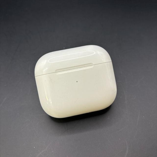 即決 Apple アップル AirPods 第三世代 ワイヤレスイヤホン < 家電/AV  即決 Apple アップル AirPods 第三世代 ワイヤレスイヤホン < 家電/AVの