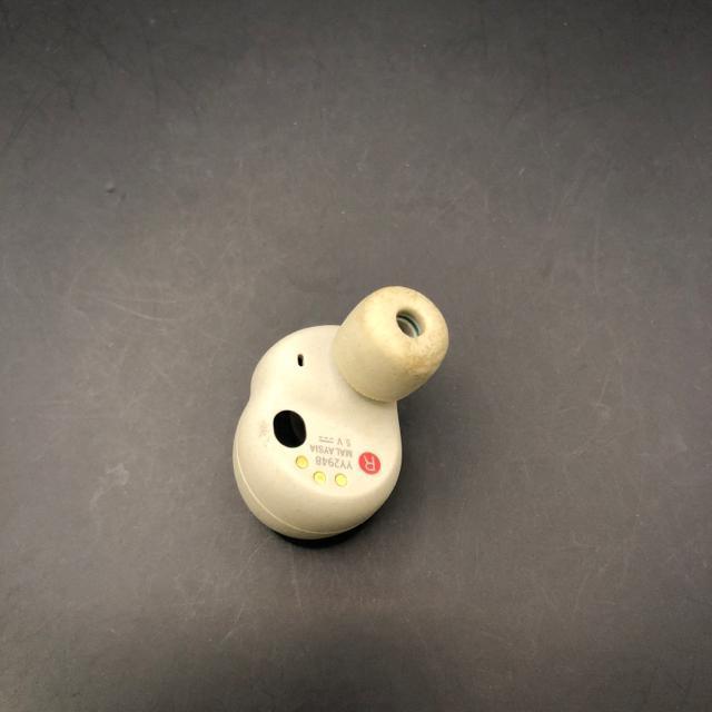 即決 SONY ソニー ワイヤレスイヤホン WF-1000XM4 右耳のみ < 家電/AV  即決 SONY ソニー ワイヤレスイヤホン WF-1000XM4 右耳のみ < 家電/AVの