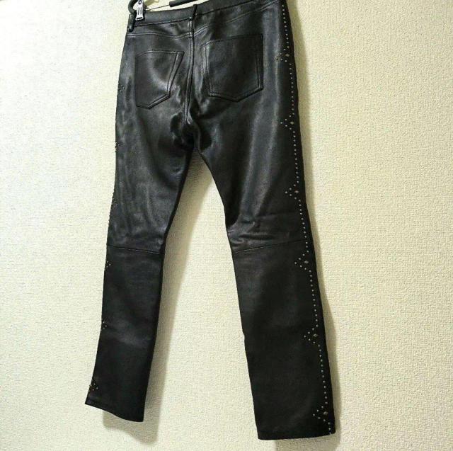 SAINT LAURENT PARIS★スタッズ/レザーパンツ■ランウェイモデル < 男性ファッション SAINT LAURENT PARIS★スタッズ/レザーパンツ■ランウェイモデル < 男性ファッションの