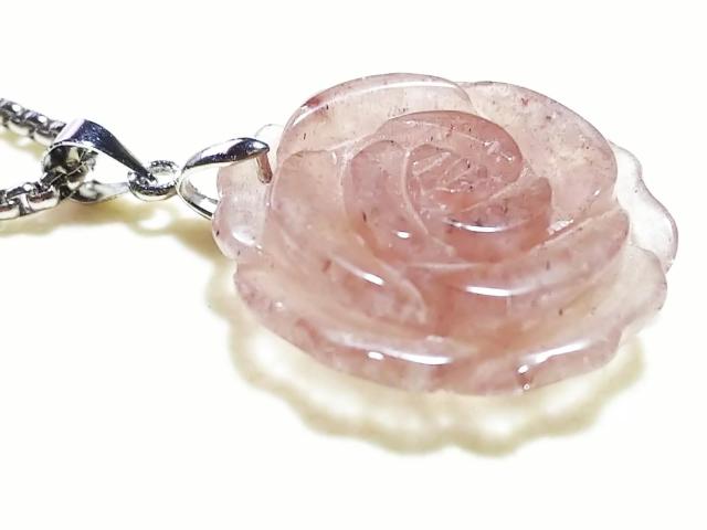 天然石★ピンクエピドート 薔薇彫り ペンダント < 女性アクセサリー/時計 天然石★ピンクエピドート 薔薇彫り ペンダント < 女性アクセサリー/時計の