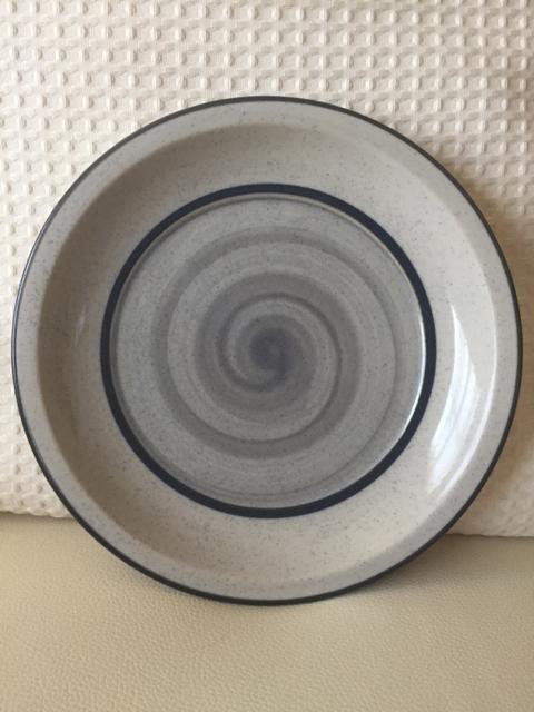 826.新品☆箱なし  うずまき柄 和風皿 < インテリア/ライフ  826.新品☆箱なし  うずまき柄 和風皿  < インテリア/ライフの
