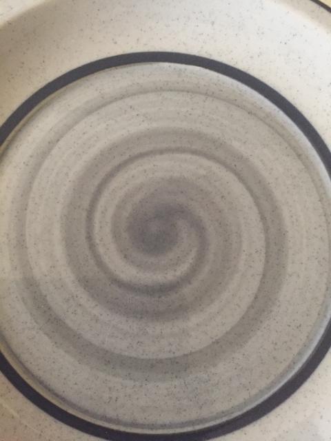826.新品☆箱なし  うずまき柄 和風皿 < インテリア/ライフ  826.新品☆箱なし  うずまき柄 和風皿 < インテリア/ライフの