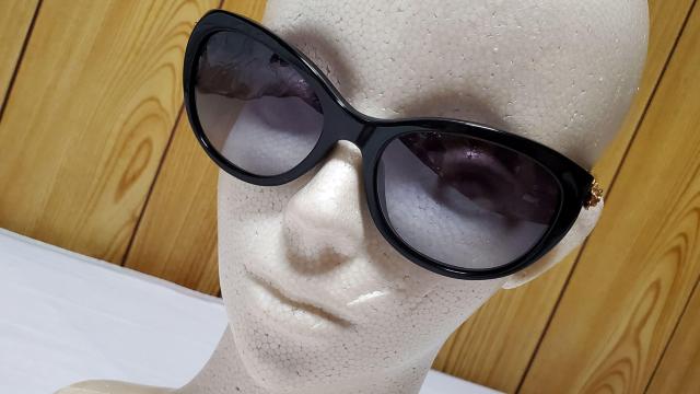 正規美レア ドルチェ&ガッバーナ ロゴ バロックローズ キャットアイサングラス黒 ゴシックフラワー ウェリントンアイウェア D&G < ブランド  正規美レア ドルチェ&ガッバーナ ロゴ バロックローズ キャットアイサングラス黒 ゴシックフラワー ウェリントンアイウェア D&G < ブランドの