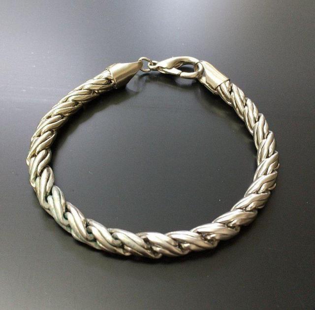 送料無料!シンプル 編み込み風 ブレスレット < 男性ファッション  送料無料!シンプル 編み込み風 ブレスレット  < 男性ファッションの