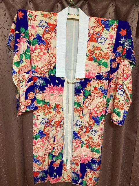 1834.未使用☆レトロ派手柄着物☆コスプレやリメイクに < 女性ファッション  1834.未使用☆レトロ派手柄着物☆コスプレやリメイクに  < 女性ファッションの