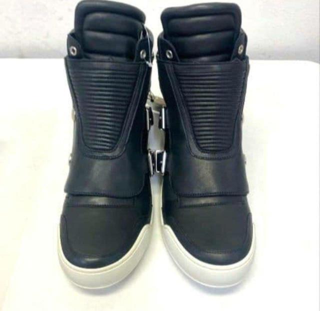 BALMAIN?ベルトカバー/レザーブーツ型スニーカー/41 < 男性ファッション  BALMAIN?ベルトカバー/レザーブーツ型スニーカー/41 < 男性ファッションの