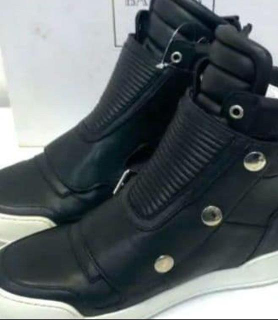 BALMAIN?ベルトカバー/レザーブーツ型スニーカー/41 < 男性ファッション  BALMAIN?ベルトカバー/レザーブーツ型スニーカー/41 < 男性ファッションの