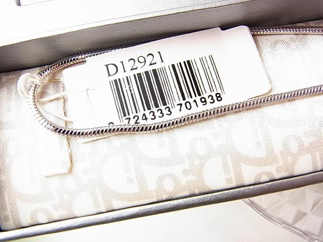 500円スタ★正規未使用 Christian Diorクリスチャンディオール ロゴ携帯ストラップ/チャーム 型番D12921 箱付 < ブランド 500円スタ★正規未使用 Christian Diorクリスチャンディオール ロゴ携帯ストラップ/チャーム 型番D12921 箱付 < ブランドの