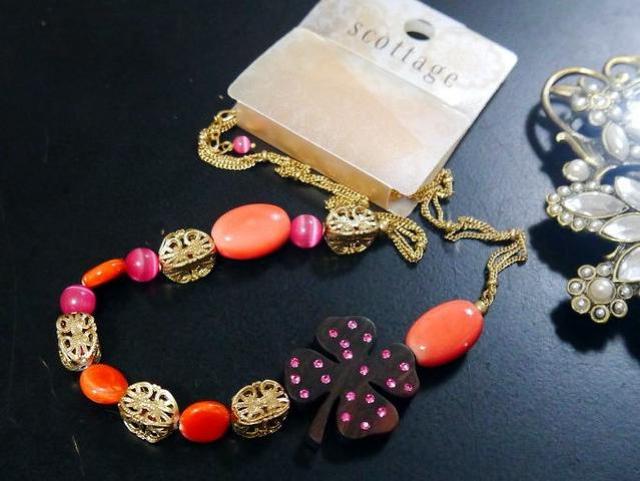 新品仏ブランドscottage 四つ葉のクローバーネックレス < 女性アクセサリー/時計  新品仏ブランドscottage 四つ葉のクローバーネックレス  < 女性アクセサリー/時計の