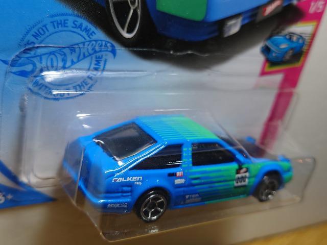 ★ホットウィール★トヨタAE86スプリンタートレノ(FALKENカラー)★未開 < ホビー ★ホットウィール★トヨタAE86スプリンタートレノ(FALKENカラー)★未開 < ホビーの