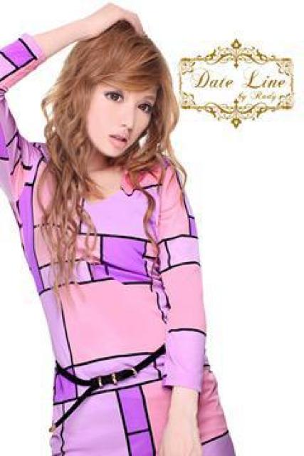 Rady☆パレット柄ワンピ☆ラベンダー☆新品 < ブランド Rady☆パレット柄ワンピ☆ラベンダー☆新品 < ブランドの