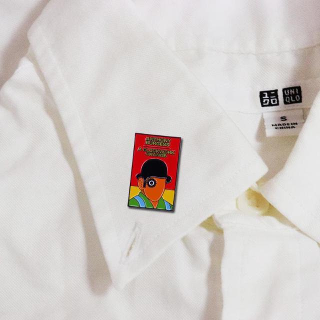 新品 時計じかけのオレンジ ピンブローチ ピンバッジ ピンズ < 男性アクセサリー/時計 新品 時計じかけのオレンジ ピンブローチ ピンバッジ ピンズ < 男性アクセサリー/時計の