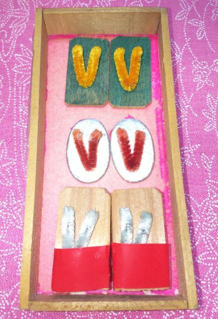 昭和レトロ1950年代木やモールや紙で出来たミニチュア下駄草履セットビンテージアンティーク < おもちゃ 昭和レトロ1950年代木やモールや紙で出来たミニチュア下駄草履セットビンテージアンティーク < おもちゃの