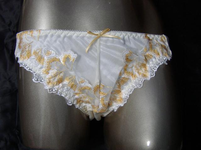 光沢アイボリーホワイト系刺繍使いD70M脇高ブラ < 女性ファッション  光沢アイボリーホワイト系刺繍使いD70M脇高ブラ < 女性ファッションの