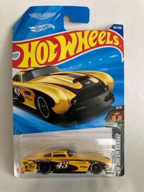 �z�b�g�E�B�[���E�A�X�g���}�[�`��DB4GT�n�C�X�s�[�h�G�f�B�V����(�����o�i��)  �� �z�r�[�� 