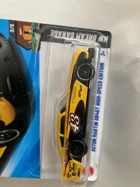 �z�b�g�E�B�[���E�A�X�g���}�[�`��DB4GT�n�C�X�s�[�h�G�f�B�V����(�����o�i��) �� �z�r�[�� 