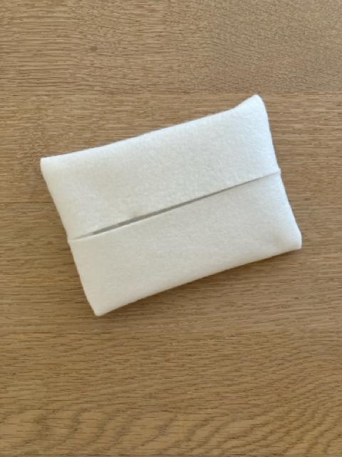 �n���h���C�h���ӂ�����|�P�b�g�e�B�b�V���P�[�X �� �y�b�g/��|/���|�� 