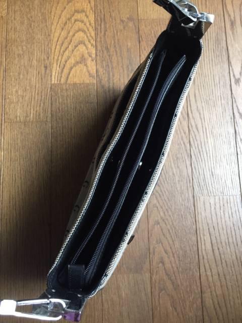 かっちりモノトーンバック キャンバス地×レザー < 女性ファッション  かっちりモノトーンバック キャンバス地×レザー < 女性ファッションの