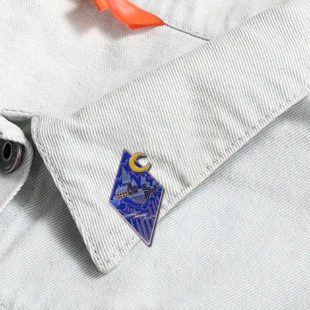 新品 月夜の魔法学校 ピンブローチ < 女性アクセサリー/時計  新品 月夜の魔法学校 ピンブローチ < 女性アクセサリー/時計の