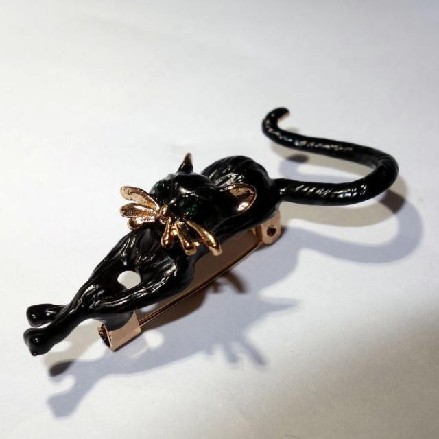 黒猫 クロネコ 猫 ネコ ねこ 伸び ラインストーン ブローチ ピンブローチ バッジ ピンバッジ コサージュ ラペルピン < 女性アクセサリー/時計  黒猫 クロネコ 猫 ネコ ねこ 伸び ラインストーン ブローチ ピンブローチ バッジ ピンバッジ コサージュ ラペルピン < 女性アクセサリー/時計の