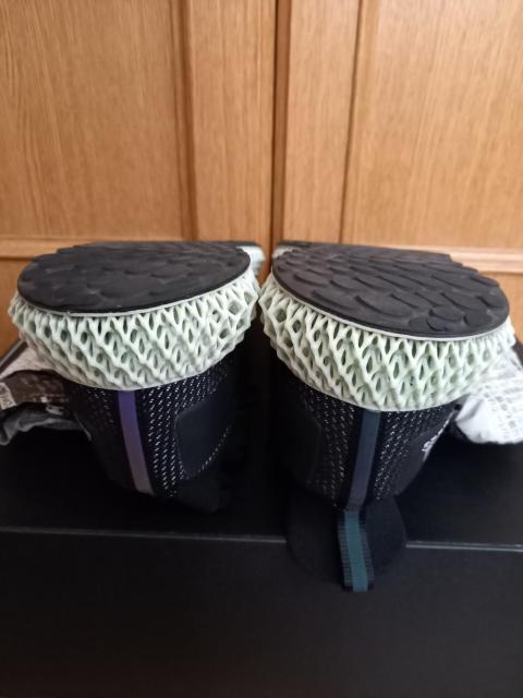 83%オフ、adidas、高機能スニーカー(美品、黒、27) < 男性ファッション  83%オフ、adidas、高機能スニーカー(美品、黒、27) < 男性ファッションの