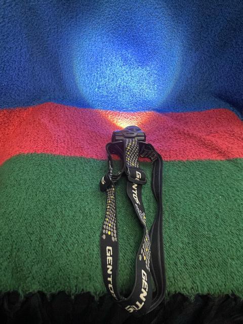 GENTOS(ジェントス) LED ヘッドライト WS-100H 【明るさ550ルーメン/実用点灯2時間】 BLACK < 家電/AV GENTOS(ジェントス) LED ヘッドライト WS-100H 【明るさ550ルーメン/実用点灯2時間】 BLACK < 家電/AVの