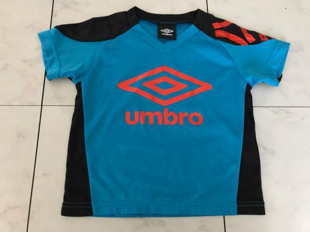 umbroサッカーキッズ半袖Tシャツ★100cm < レジャー/スポーツ  umbroサッカーキッズ半袖Tシャツ★100cm  < レジャー/スポーツの