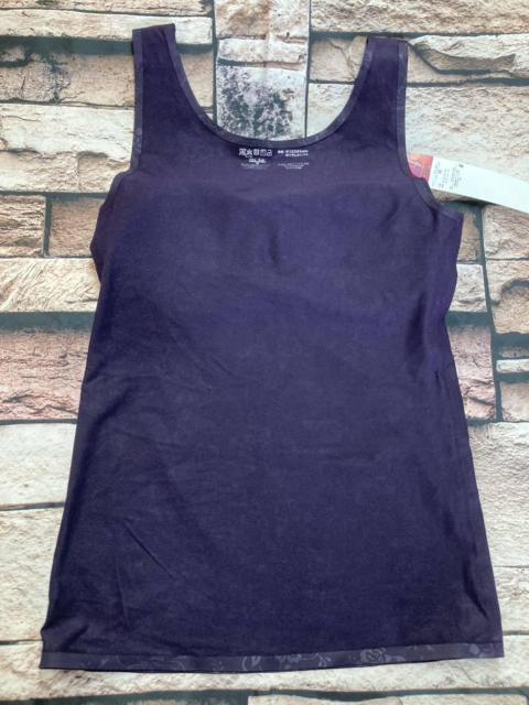 縫い目が無いのでアウターにひびきにくい!圧着機能で素肌にフィット!快適・裏起毛カップ付きタンクトップ(2色から)1枚 < 女性ファッション 縫い目が無いのでアウターにひびきにくい!圧着機能で素肌にフィット!快適・裏起毛カップ付きタンクトップ(2色から)1枚 < 女性ファッションの