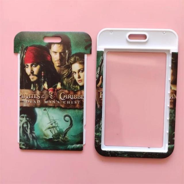 新品 パイレーツ・オブ・カリビアンIDカードホルダーケース付ネックストラップ < 女性ファッション  新品 パイレーツ・オブ・カリビアンIDカードホルダーケース付ネックストラップ < 女性ファッションの