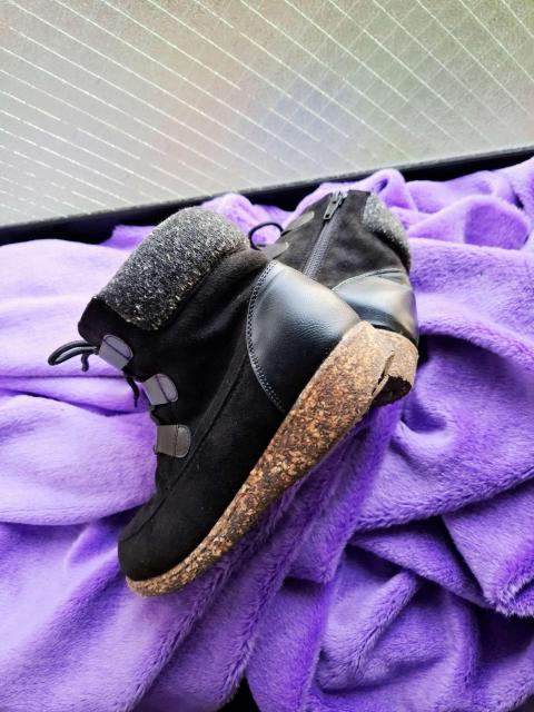 ☆melange/メランジュ☆裏起毛付きスウェードスニーカーブーツ靴底コルク調ショートブーツ黒L☆ぬくぬく丸っこい可愛いフォルム♪ < 女性ファッション ☆melange/メランジュ☆裏起毛付きスウェードスニーカーブーツ靴底コルク調ショートブーツ黒L☆ぬくぬく丸っこい可愛いフォルム♪ < 女性ファッションの