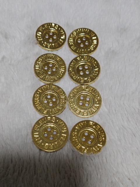 英字が可愛いボタン★8個セット★中古品 < ペット/手芸/園芸 英字が可愛いボタン★8個セット★中古品 < ペット/手芸/園芸の