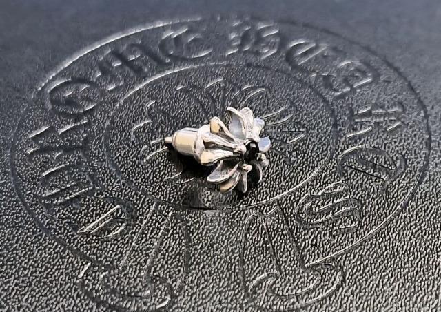 CHROME HEARTS CH�v���X �X�^�b�h �s�A�X 1�� �Ў� �� �u�����h�� 