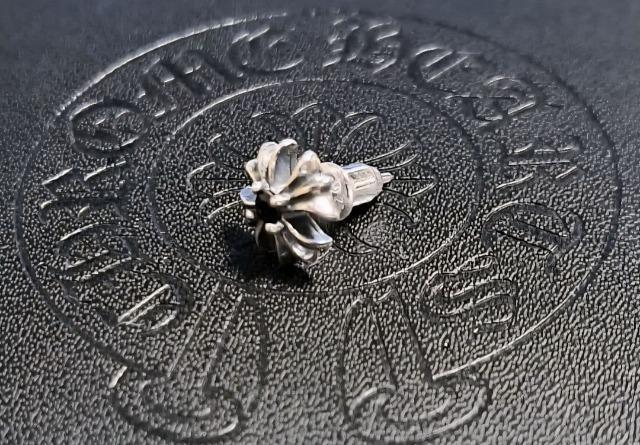 CHROME HEARTS CH�v���X �X�^�b�h �s�A�X 1�� �Ў� �� �u�����h�� 