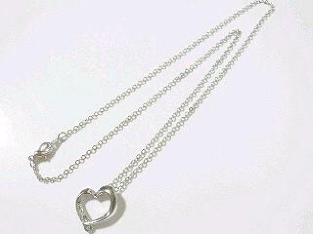 【プラチナ】ジルコニアハートネックレス&ピアス 3点セット シルバー < 女性アクセサリー/時計 【プラチナ】ジルコニアハートネックレス&ピアス 3点セット シルバー < 女性アクセサリー/時計の