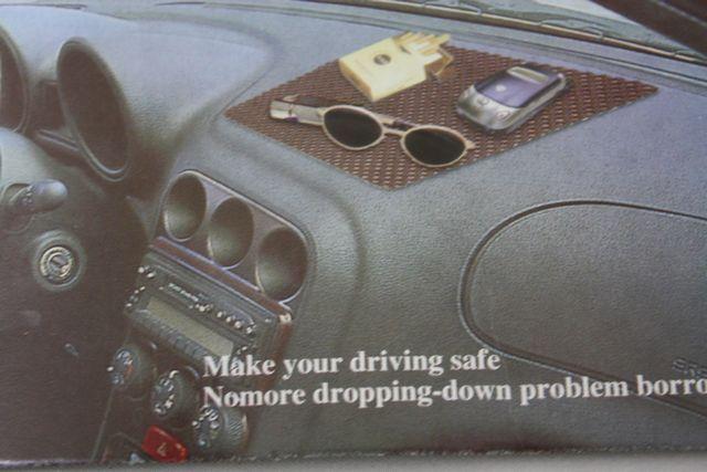 ラバー製滑り止めシート大 好みのサイズにカットも可 < 自動車/バイク ラバー製滑り止めシート大 好みのサイズにカットも可 < 自動車/バイク