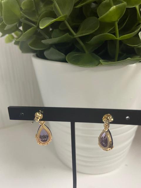 ハンドメイド 紫色のしずくのピアス  < 女性ファッション  ハンドメイド 紫色のしずくのピアス  < 女性ファッションの