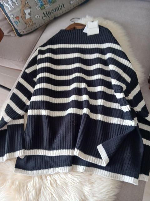 PETIT/jbgmg[J[̃{[_[jbgVi