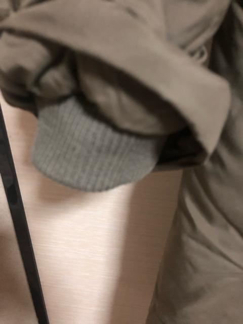 送料込 美品 ボワっとタイプ ダウンコート フード無し カーキ色 < 女性ファッション 送料込 美品 ボワっとタイプ ダウンコート フード無し カーキ色 < 女性ファッションの