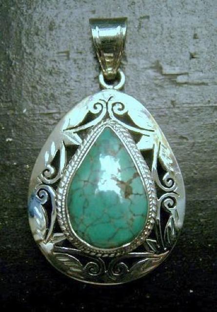 ☆即決☆silver925*ターコイズペンダントトップ 4.4センチ* < 女性アクセサリー/時計 ☆即決☆silver925*ターコイズペンダントトップ 4.4センチ* < 女性アクセサリー/時計の