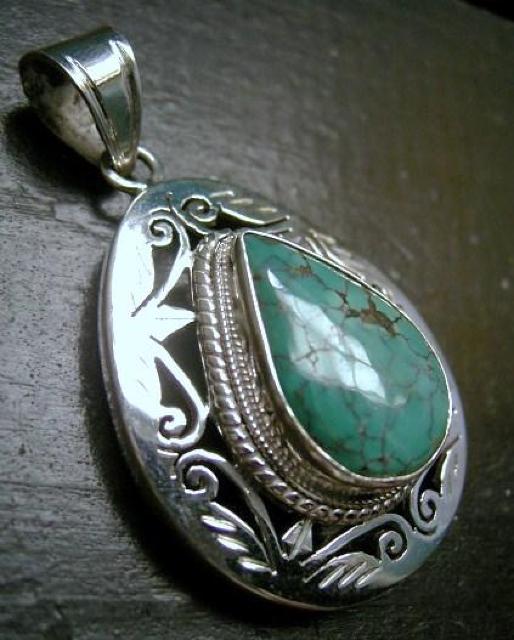 ☆即決☆silver925*ターコイズペンダントトップ 4.4センチ* < 女性アクセサリー/時計 ☆即決☆silver925*ターコイズペンダントトップ 4.4センチ* < 女性アクセサリー/時計の