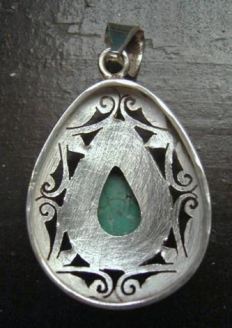 ☆即決☆silver925*ターコイズペンダントトップ 4.4センチ* < 女性アクセサリー/時計 ☆即決☆silver925*ターコイズペンダントトップ 4.4センチ* < 女性アクセサリー/時計の