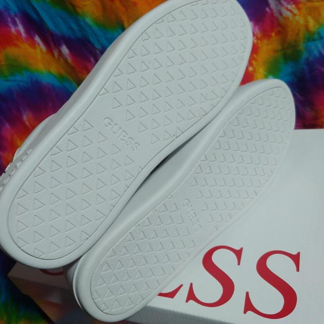 GUESS:QXVERONA STRIPE LOWF[iXgCv[YXj[J[28.5cm  uh 