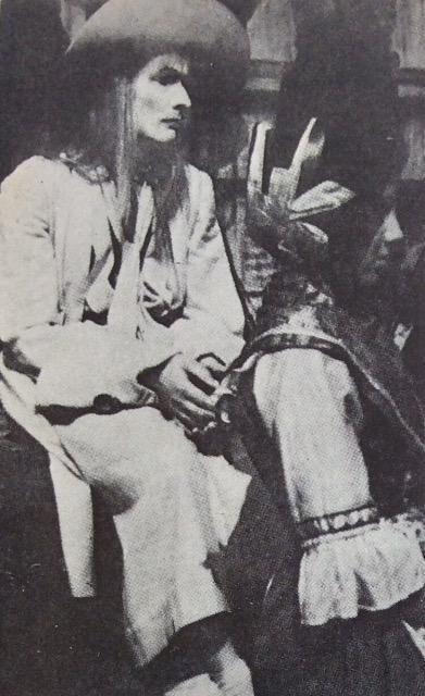 �w�����ւ̑����x�W�����E���C�E�o���[���`�I �� �{/�G���� 