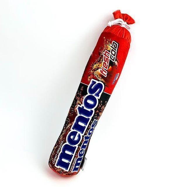 mentos メントス アームレストクッション&画面クリーナー フレッシュコーラ fresh cola < PC本体/周辺機器  mentos メントス アームレストクッション&画面クリーナー フレッシュコーラ fresh cola < PC本体/周辺機器の